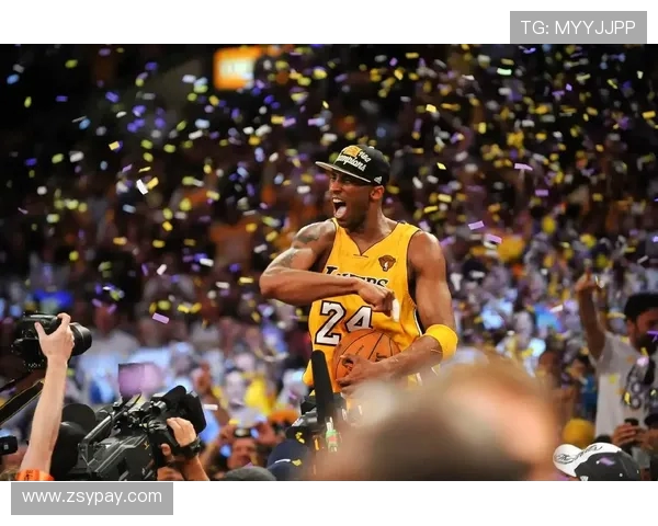 科比传奇:从篮球场的巨星到全球偶像的心路历程与影响力解析 科比传奇:从篮球场的巨星到全球偶像的心路历程与影响力解析